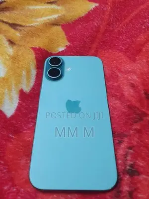 Apple iPhone 16 128GB (Used)