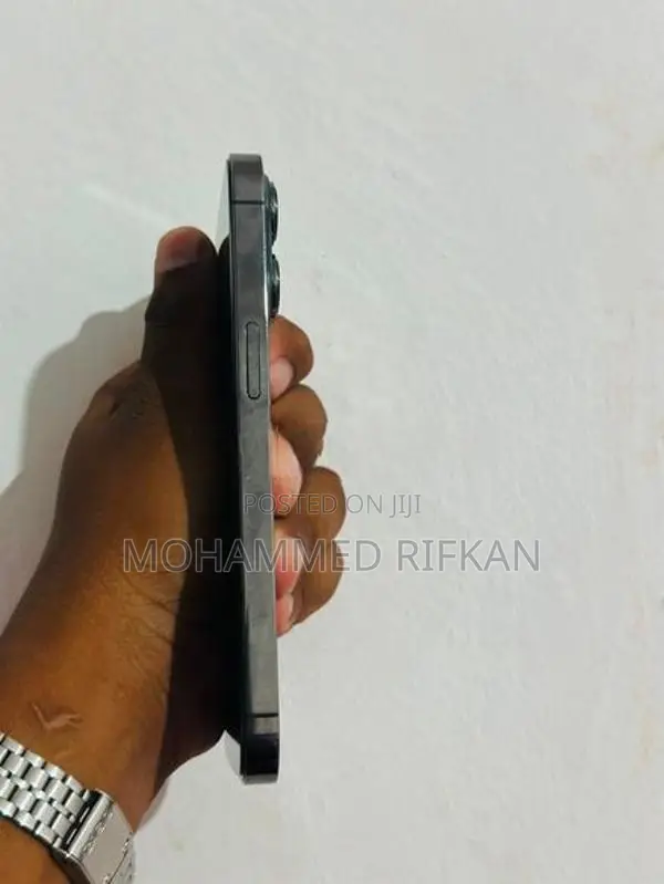 Apple iPhone 13 Pro (Used)