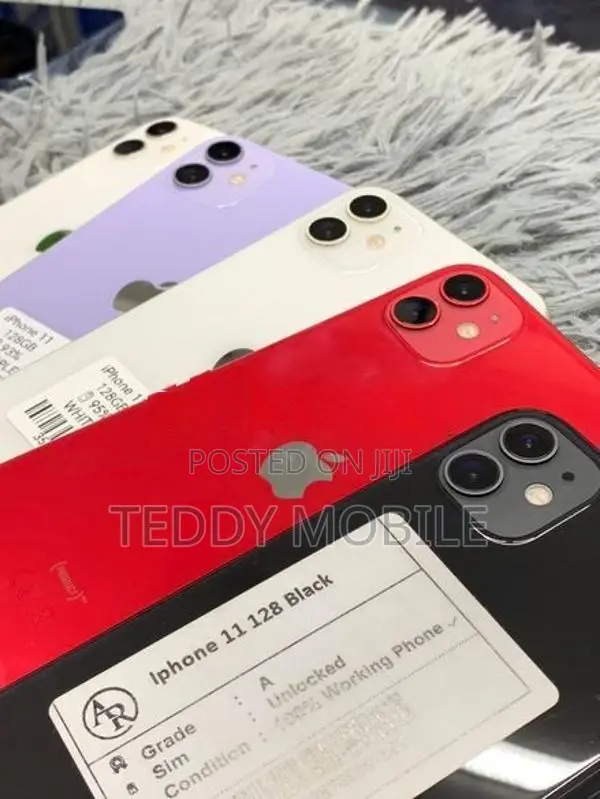 Apple iPhone 11 128GB (Used)