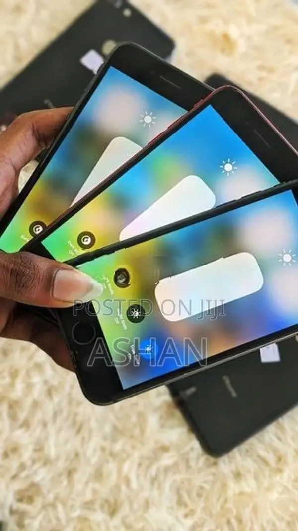 Apple iPhone 8 (Used)