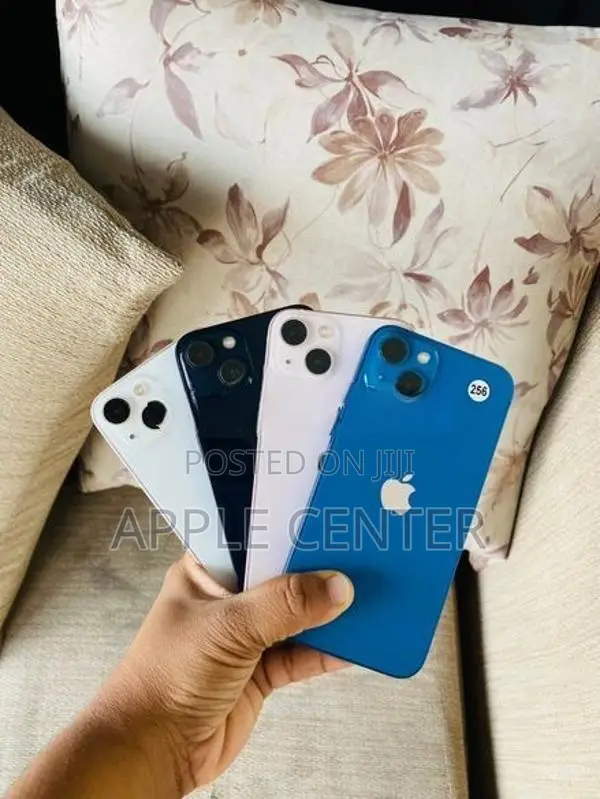 Apple iPhone 13 (Used)