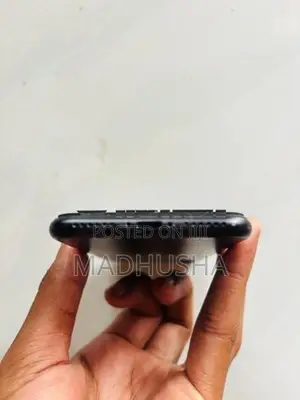 Apple iPhone 7 128 GB (Used)