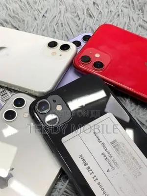 Apple iPhone 11 128GB (Used)