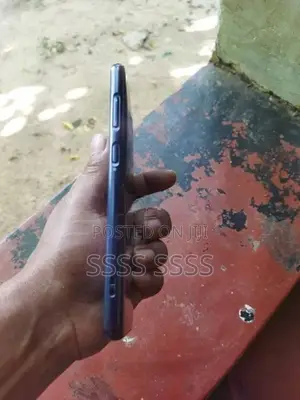 Sharp R6 3gb 32gb (Used)