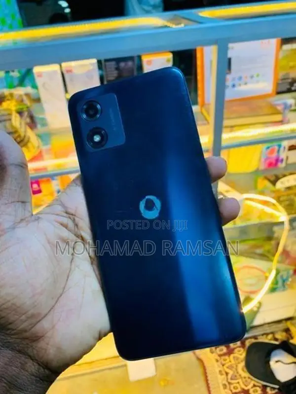 Moto 64 GB (Used)