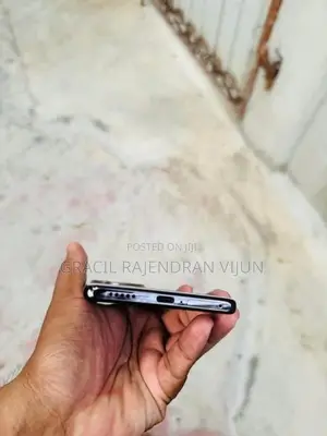 Vivo V30e (Used)