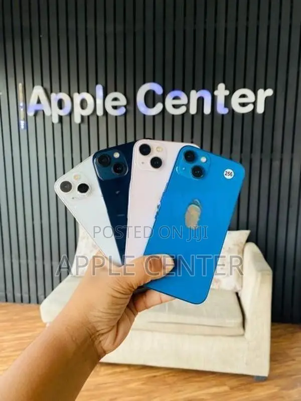 Apple iPhone 13 (Used)