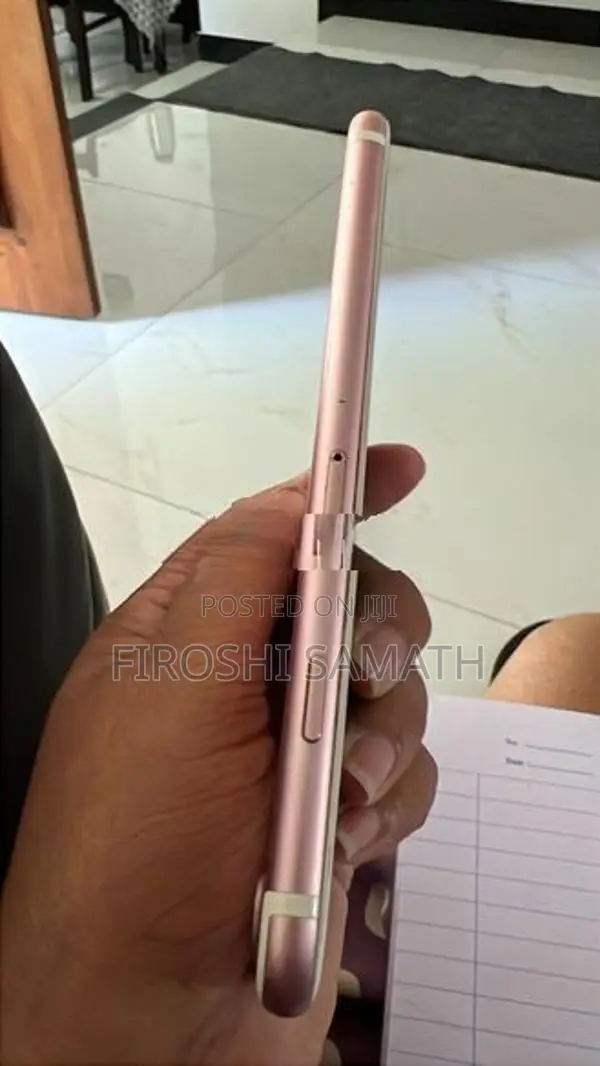 Apple iPhone 7 (Used)