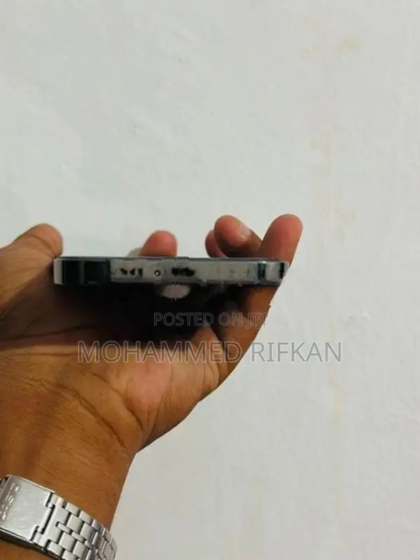 Apple iPhone 13 Pro (Used)