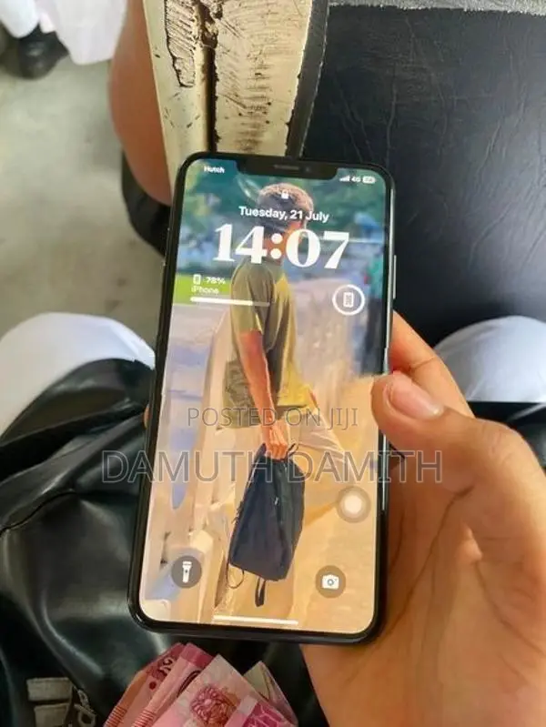 Apple iPhone XS Max (Used)