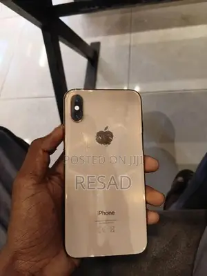 Apple iPhone XS (Used)