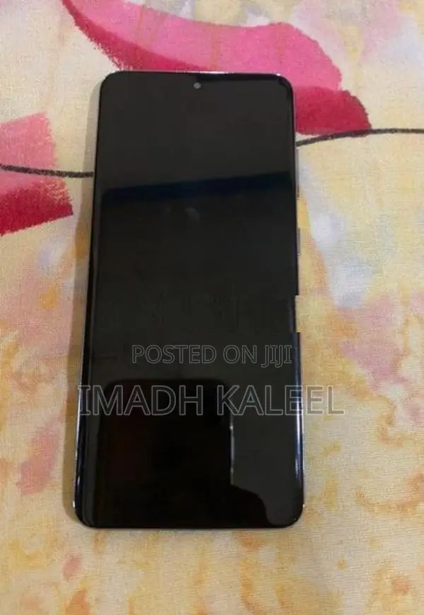 Samsung Galaxy S20 (Used)