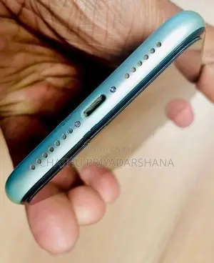 Apple iPhone 11 (Used)