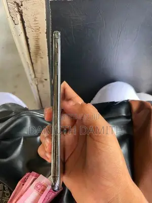 Apple iPhone XS Max (Used)