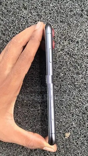 Apple iPhone 11 (Used)