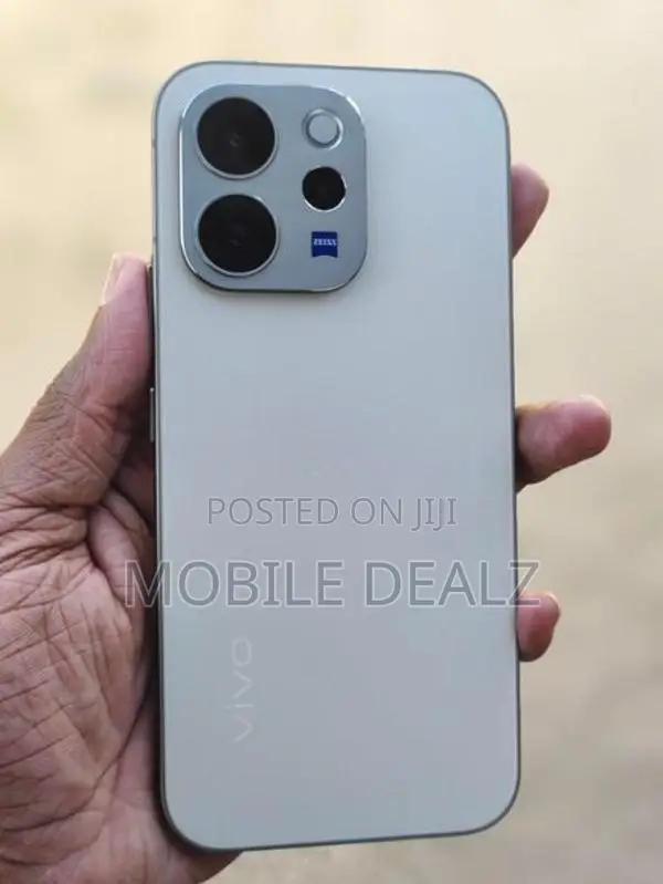 Vivo V70 5G 8GB | 256GB (Used)