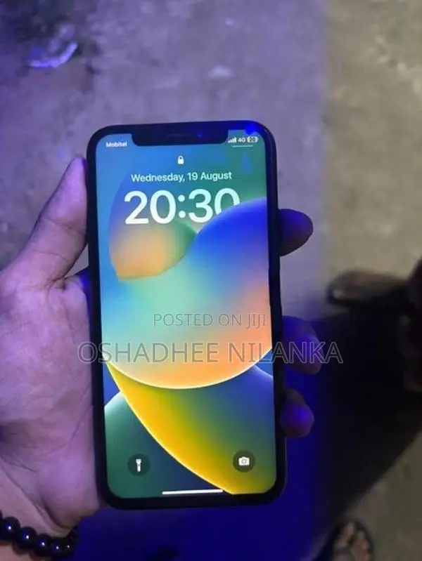 Apple iPhone X (Used)