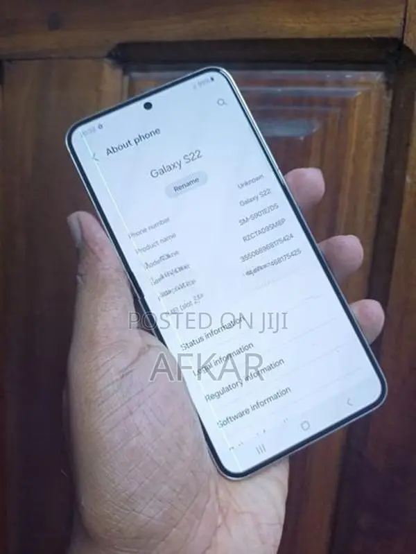 Samsung Galaxy S22 (Used)