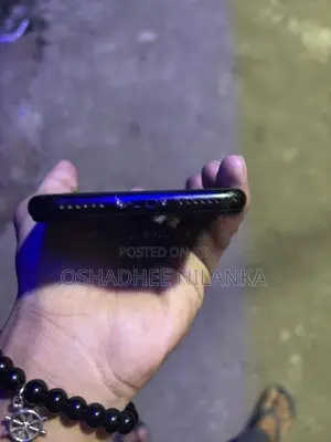 Apple iPhone X (Used)