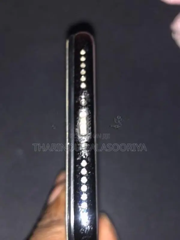 Apple iPhone X (Used)