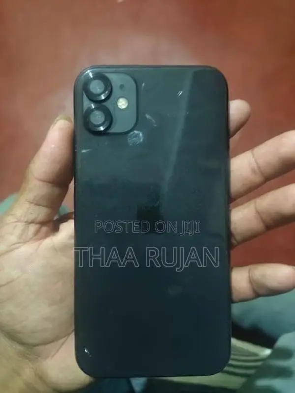 Apple iPhone 11 (Used)