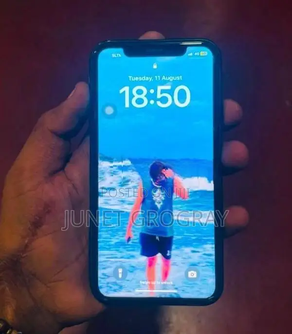 Apple iPhone 11 (Used)