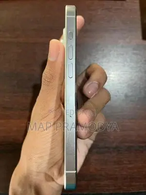 Apple iPhone 15 Pro (Used)