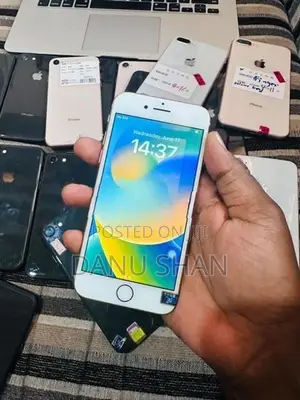 Apple iPhone 8 (Used)