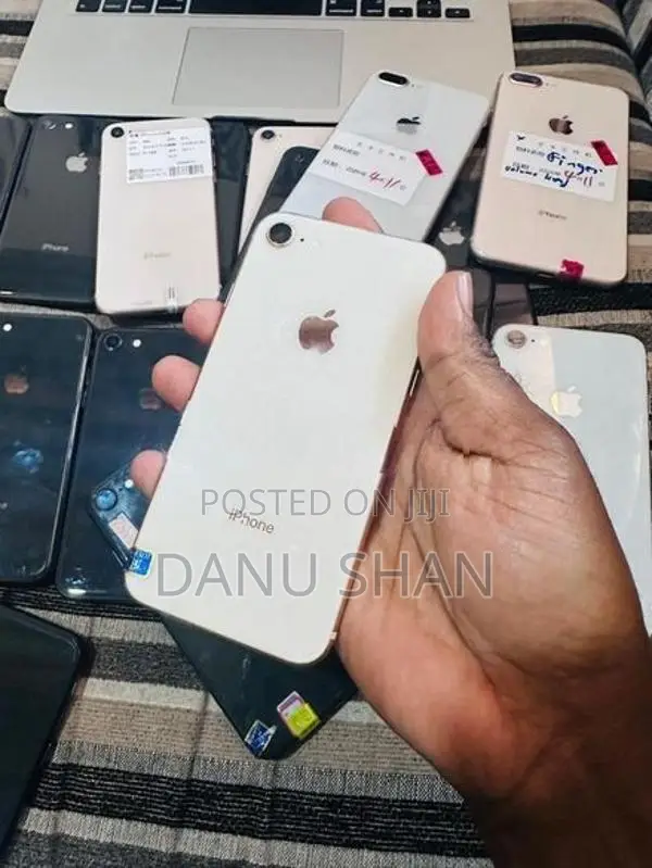 Apple iPhone 8 (Used)