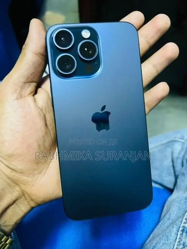 Apple iPhone 15 Pro Max 256GB (Used)