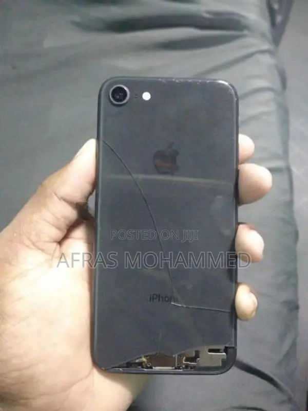 Apple iPhone 8 256GB (Used)