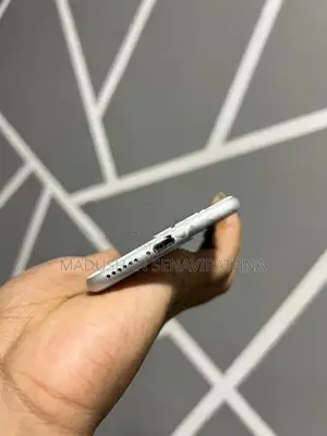 Apple iPhone 7 (Used)