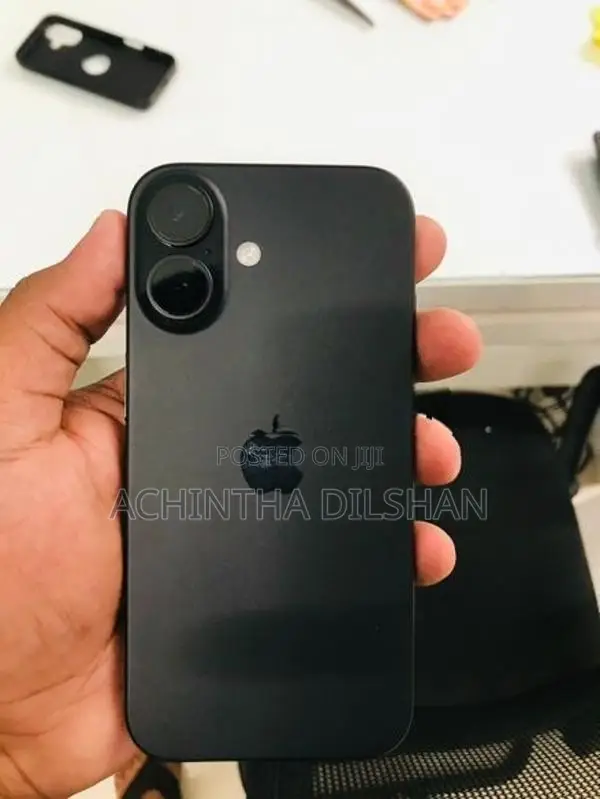 Apple iPhone 16 (Used)