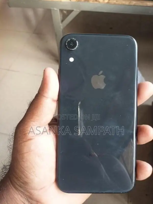 Apple iPhone XR 128GB (Used)