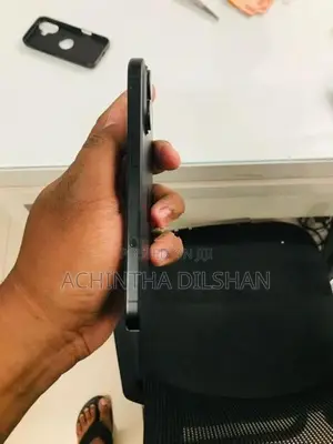 Apple iPhone 16 (Used)