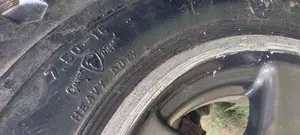 Mitsubishi 4dr5 Jeep Recondition 7.50/16 tyres with rim for All