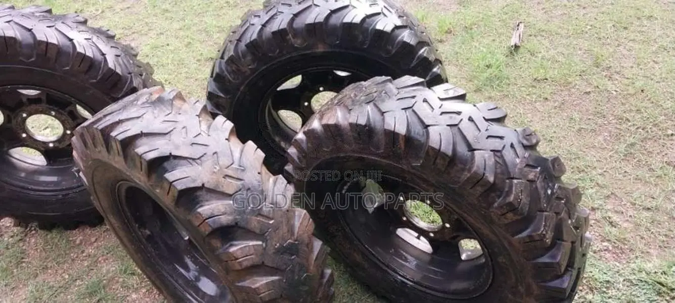 Mitsubishi 4dr5 Jeep Recondition 7.50/16 tyres with rim for All