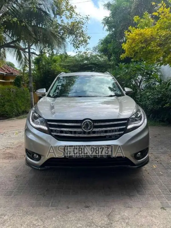 DFSK Glory 580 2021 SUV (Used)