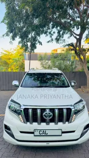 Toyota Land Cruiser 2015 SUV (Used)