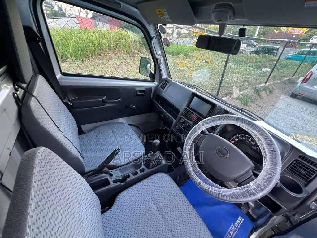 Suzuki Carry Every 2023 Lorry (Used)