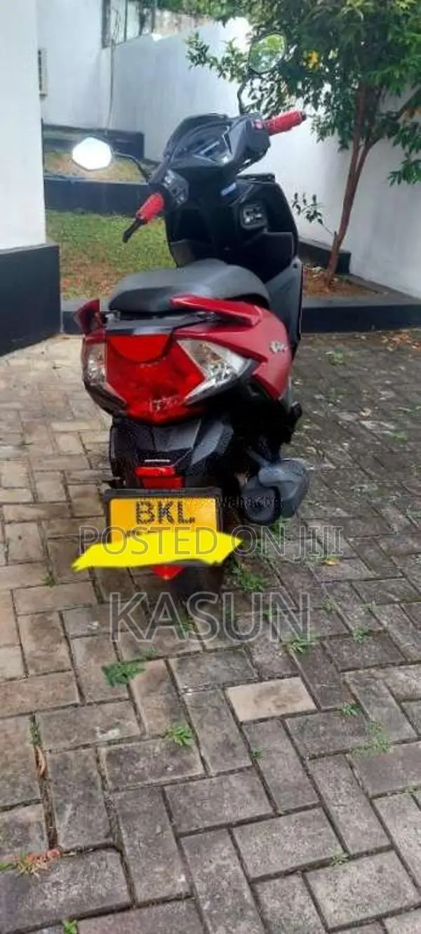 Honda Dio 2025 Motorbike (Used)