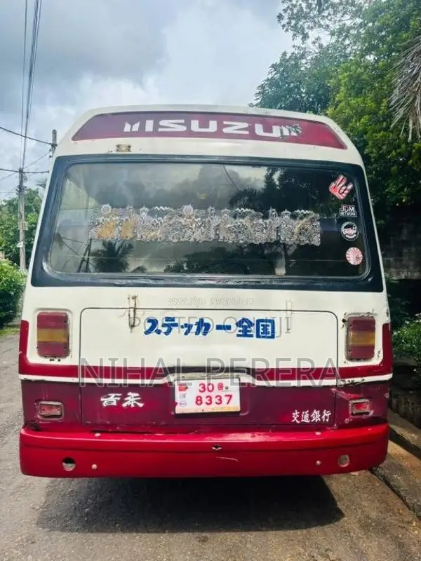 Isuzu Journey 1984 Bus (Used)