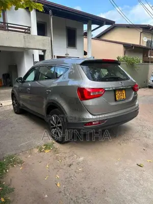 DFSK Glory 580 2021 SUV (Used)