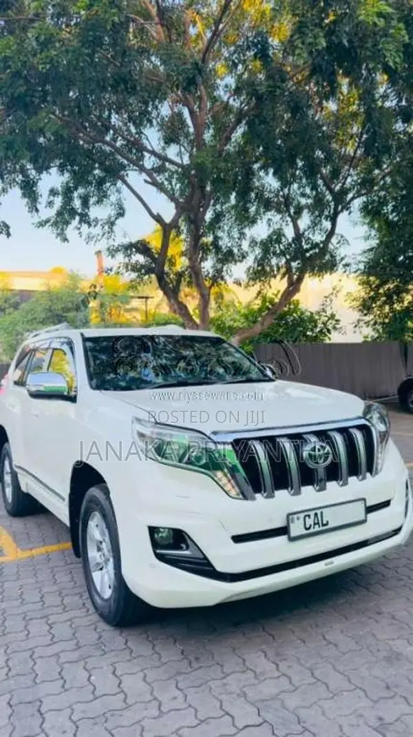Toyota Land Cruiser 2015 SUV (Used)