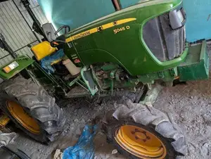 John-Deere John-Deere 2022 Tractor (Used)