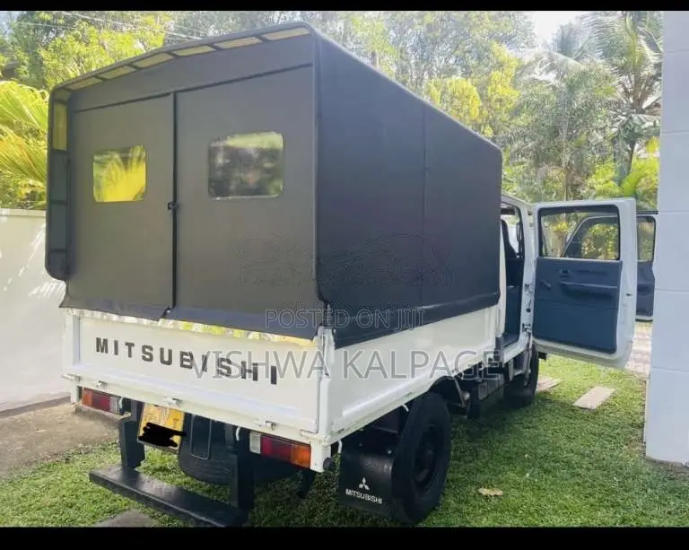 Mitsubishi Canter 2005 Crew Cab (Used)