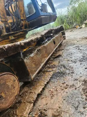 Komatsu 120-3 1998 Heavy-Duty (Used)