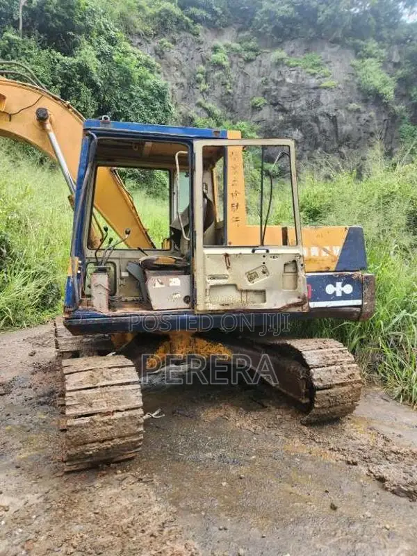 Komatsu 120-3 1998 Heavy-Duty (Used)