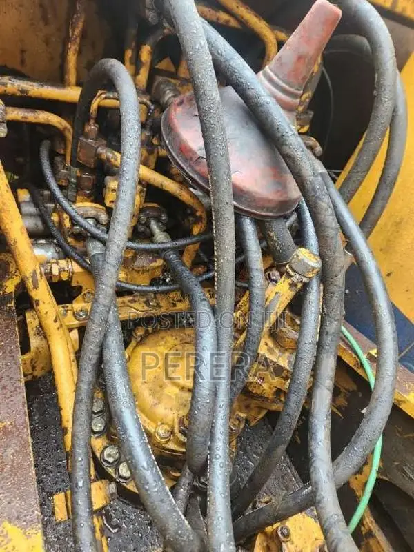 Komatsu 120-3 1998 Heavy-Duty (Used)