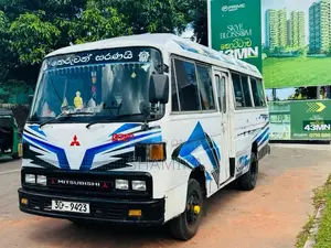 Mitsubishi Rosa 1980 Bus (Used)